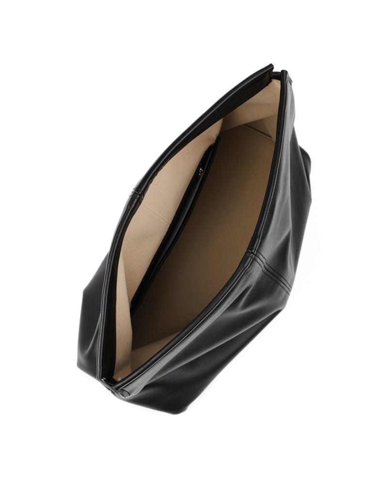 Elza clutch bag in black
