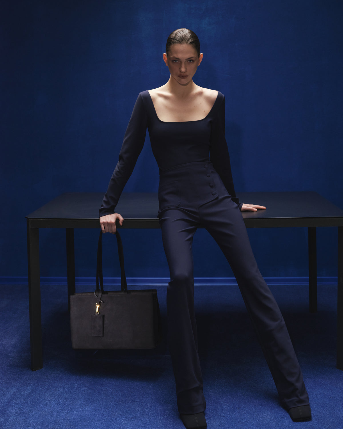 Carolyn Tote Bag Medium Navy Blue — kampania