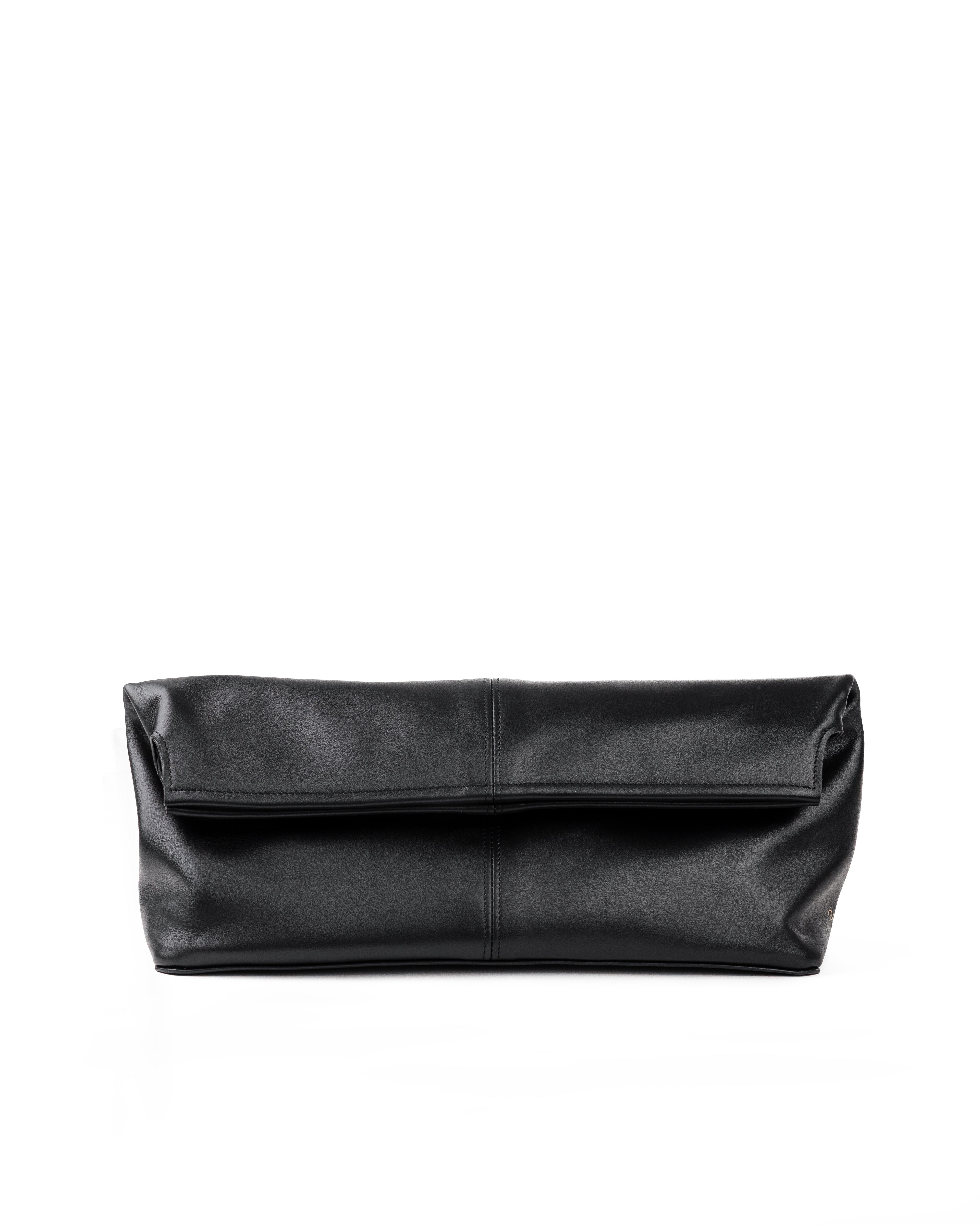 Elza clutch bag in black
