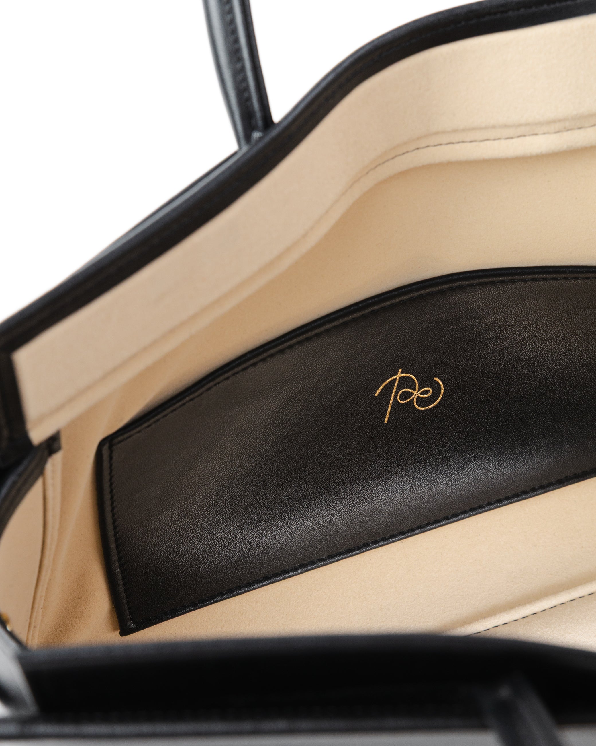 Object №03 Bag in black
