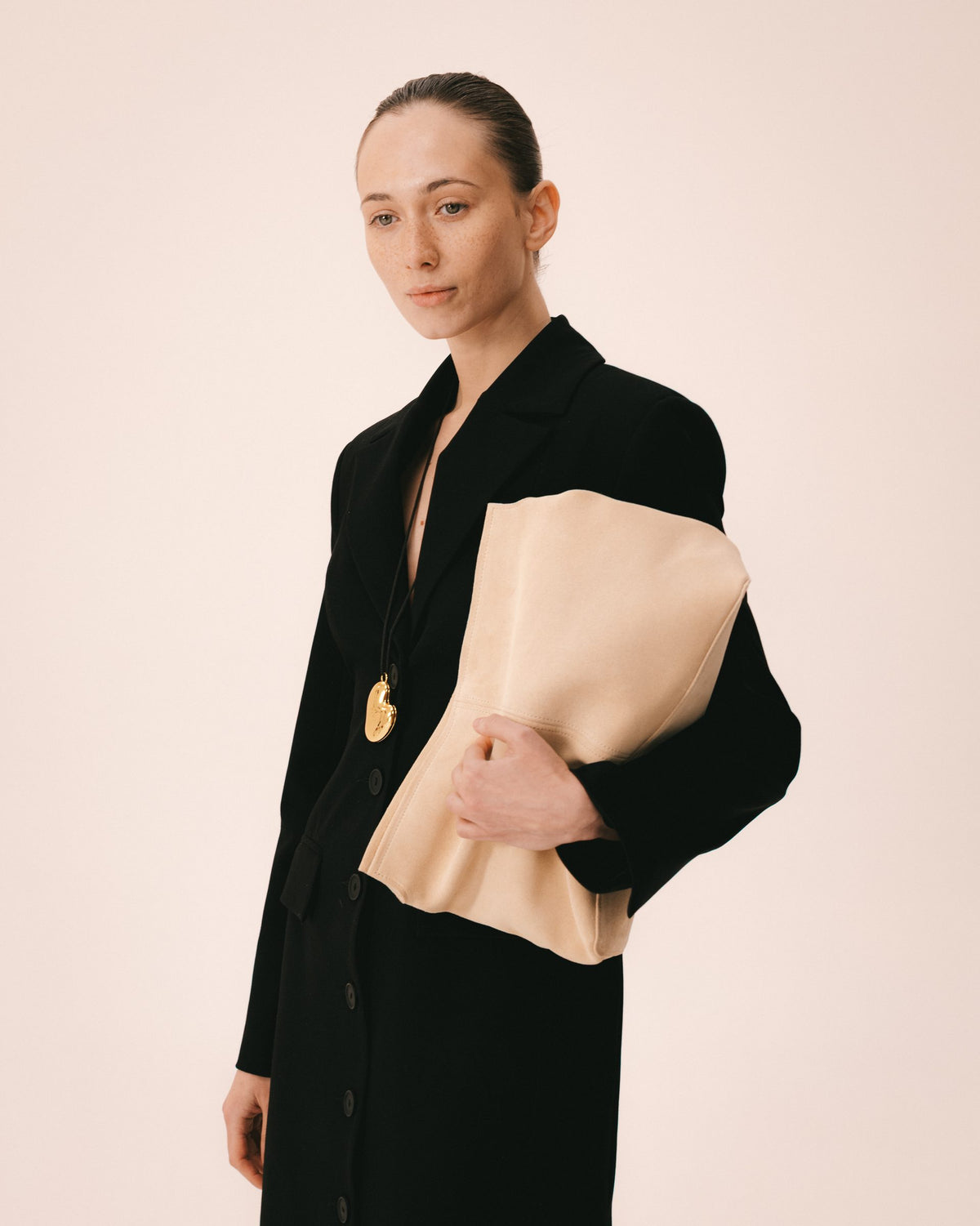 Elza Clutch Milky — kampania Art of Love