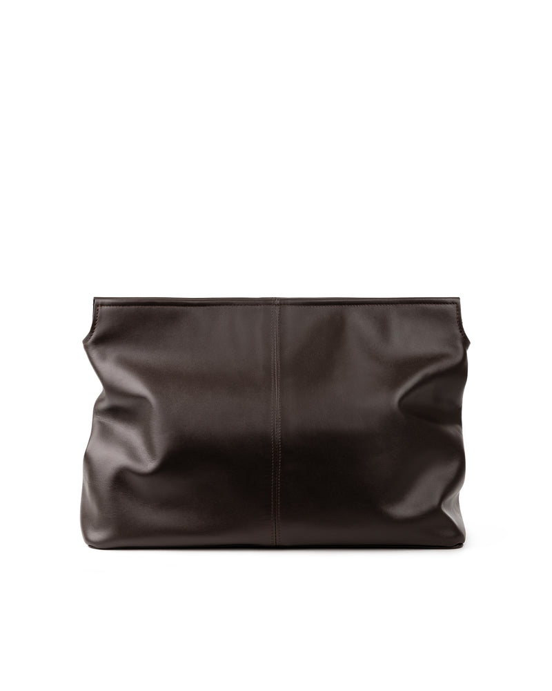 Elza clutch bag in brown